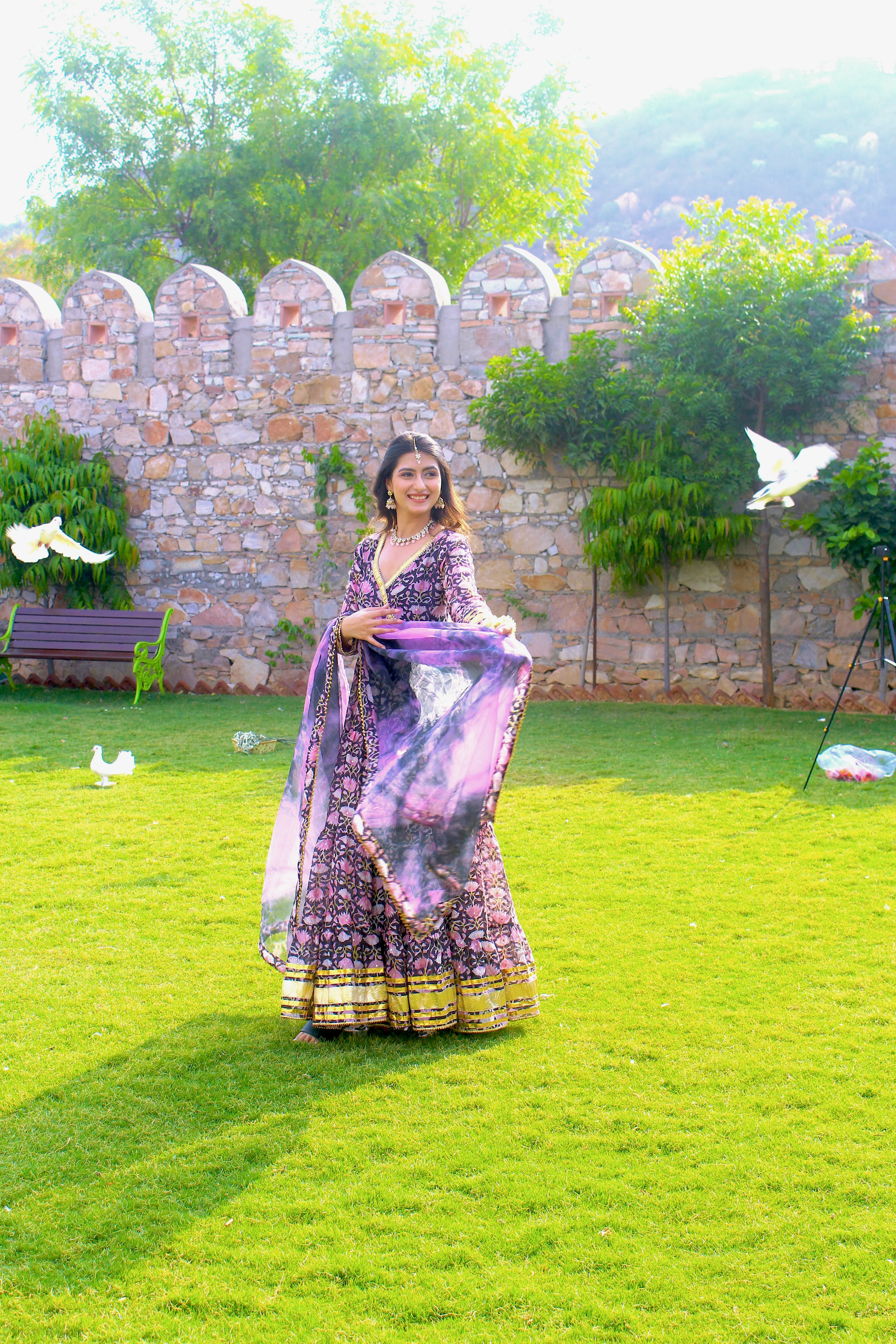 Noor Angrakha Anarkali Set - Image 3