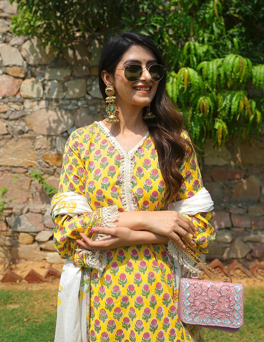Qaynat Yellow suit set - Image 4