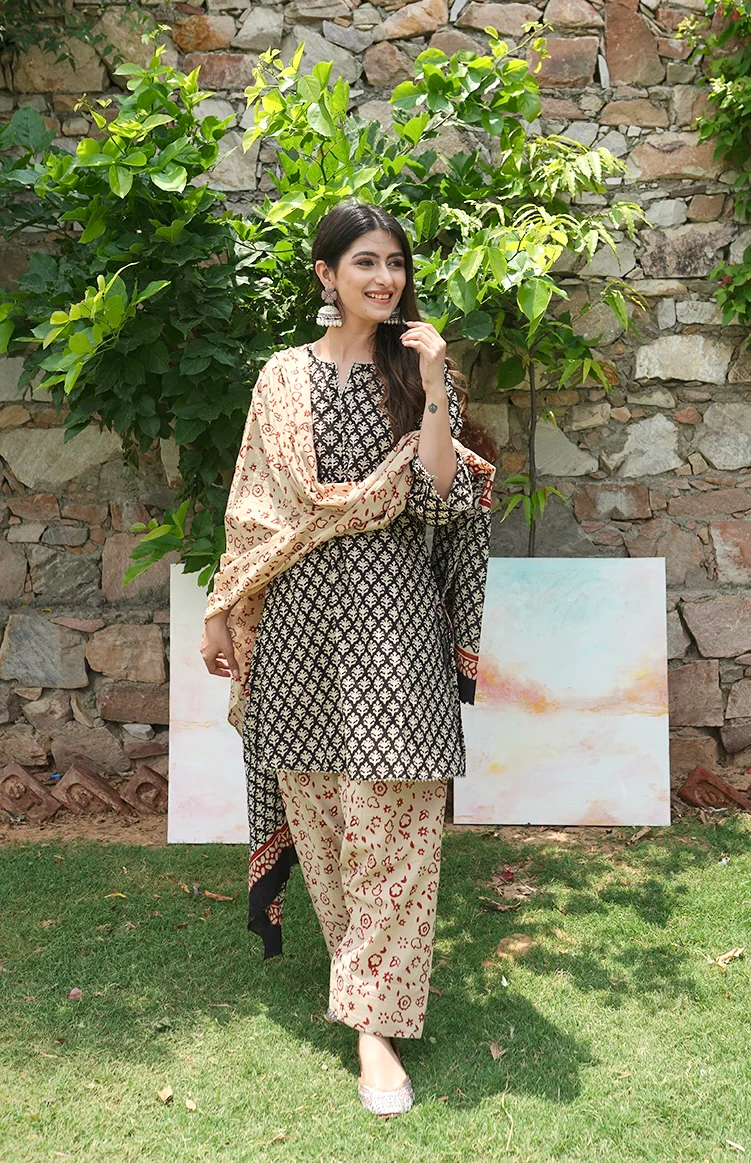 Zehra Kalamkari Suit Set - Image 3